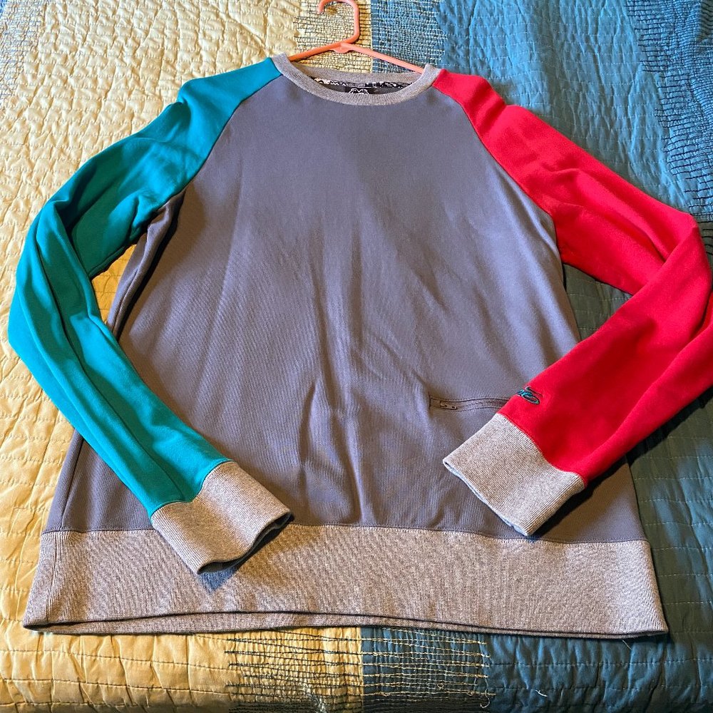 Nike Dual Colored Long Sleeve Crewneck Sweatshirt